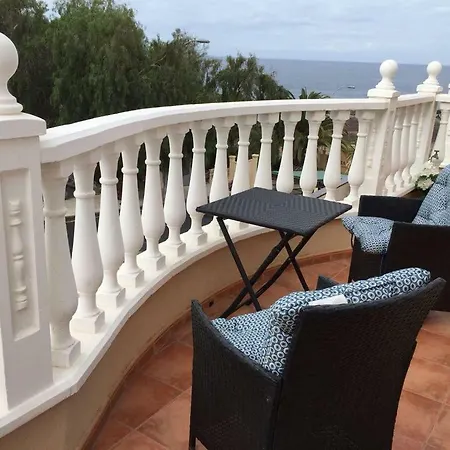 Villa Newman - 3bed, Private Heated Pool, Games Room, Playa Parisio, Adeje