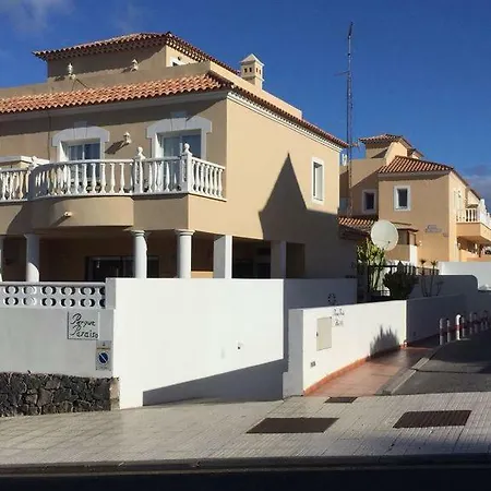 Villa Newman - 3bed, Private Heated Pool, Games Room, Playa Parisio, Adeje *