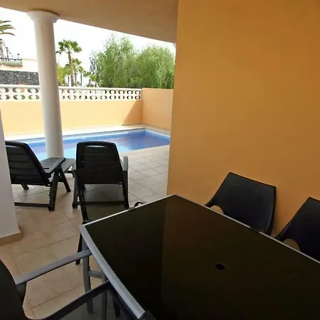 Villa Newman - 3bed, Private Heated Pool, Games Room, Playa Parisio, Adeje
